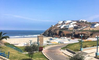 VENTA DE EXCLUSIVA CASA DE PLAYA AMOBLADA EN CONDOMINIO LOMAS DEL MAR – KM 121.5 PANAMERICANA SUR