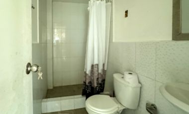 OPORTUNIDAD!!! Casa en Venta, 3 pisos + azotea con Piscina y Cochera en San Miguel