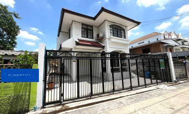 ขายบ้านเดี่ยว 2 ชั้น  ซอย ลาดพร้าว วังหิน  32 รีโนเวทต่อเติมพร้อมอยู่  เดินทางสะดวกเข้า  ลาดพร้าว รัชดาโชคชัย4 เลียบด่วน เกษตร นวมินทร์ใกล้รถไฟฟ้า