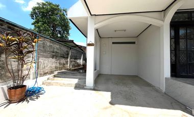 ขายบ้านเดี่ยว 2 ชั้น  ซอย ลาดพร้าว วังหิน  32 รีโนเวทต่อเติมพร้อมอยู่  เดินทางสะดวกเข้า  ลาดพร้าว รัชดาโชคชัย4 เลียบด่วน เกษตร นวมินทร์ใกล้รถไฟฟ้า