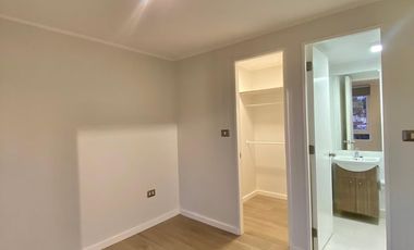 DEPARTAMENTO EN ARRIENDO 2 DORMITORIOS 2 BAÑOS. EN CONDOMINIO PRIVADO