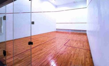 For Sale Large Condo 3 bedrooms , Nana area
