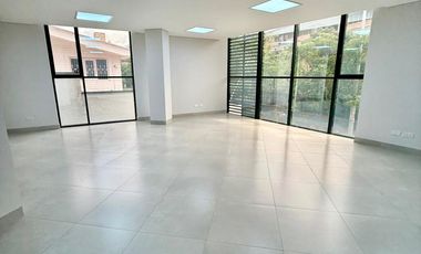 ¡CONSULTORIO EN VENTA JUNTO A LA CLÍNICA SANTA INÉS!