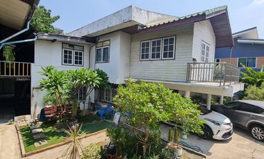 ขายบ้านเดี่ยว พร้อม กิจการห้องเช่า สุขุมวิท3 สมุทรปราการ เนื้อที่ 131 ตร.ว ใกล้ BTS เอราวัณ ทำเลทอง ลงทุนปล่อยเช่าทันที