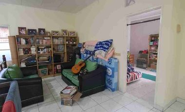 dijual sangat murah rumah taman surya 5