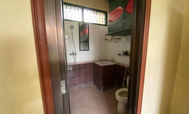 DIJUAL CEPAT RUMAH KELUARGA BESAR DI ARCAMANIK KOTA BANDUNG STRATEGIS DALAM KOMPLEK ONE GATE SYSTEM