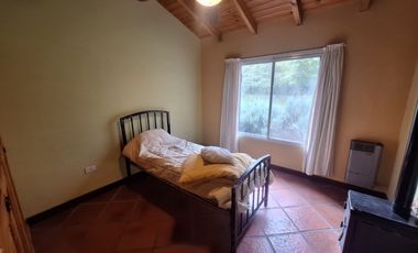 CASA FRENTE AL ARROYO SOBRE DOS LOTES