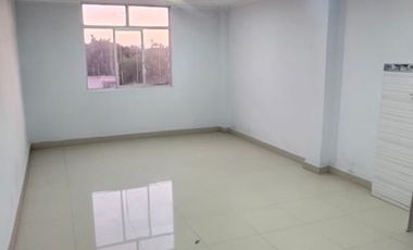 Se alquila Casa de 4 pisos - San Isidro - Ica