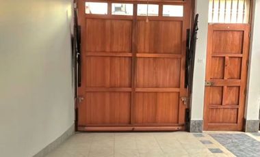 Se alquila Casa de 4 pisos - San Isidro - Ica