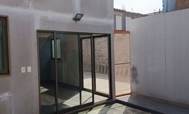 Casa dos pisos Alto Hospicio Población Gabriela Mistral