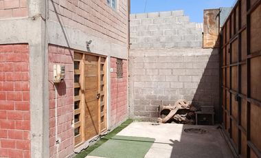 Casa dos pisos Alto Hospicio Población Gabriela Mistral