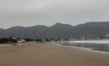 EN VENTA LOTE FRENTE AL MAR PUERTO LOPEZ MANABI ECUADOR