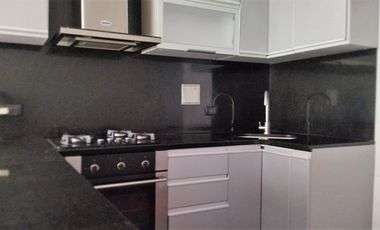 Apartaestudio con dos baños y dos parqueadero en Chico Navarra