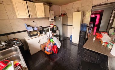 Casa de 1 piso en Amplio Terreno de 265 m², Cerrillos