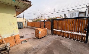 Casa de 1 piso en Amplio Terreno de 265 m², Cerrillos