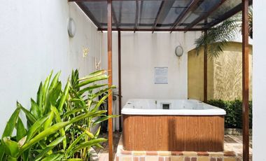 Departamento Amoblado de 1 Dormitorio en Arriendo en Urdesa Central, Guayaquil