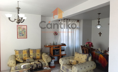 Casa 3 recámaras, 1 baño y 1/2 baño en Santa Cristina, Villa de Álvarez,Col.