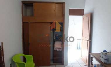 Casa 3 recámaras, 1 baño y 1/2 baño en Santa Cristina, Villa de Álvarez,Col.