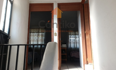 Casa 3 recámaras, 1 baño y 1/2 baño en Santa Cristina, Villa de Álvarez,Col.