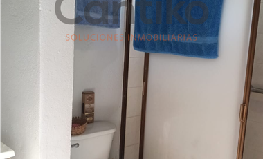 Casa 3 recámaras, 1 baño y 1/2 baño en Santa Cristina, Villa de Álvarez,Col.