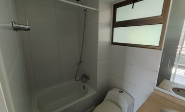 VENDO Departamento 1D+1B con Estacionamiento  Jardín del Mar, Reñaca Vista Parcial al Ma