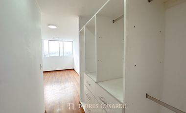 VENTA DEPARTAMENTO FLAT PISO 10 EN SANTA CATALINA FRENTE MALL SANTA CATALINA
