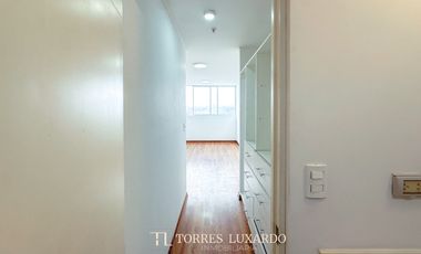 VENTA DEPARTAMENTO FLAT PISO 10 EN SANTA CATALINA FRENTE MALL SANTA CATALINA