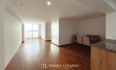 VENTA DEPARTAMENTO FLAT PISO 10 EN SANTA CATALINA FRENTE MALL SANTA CATALINA