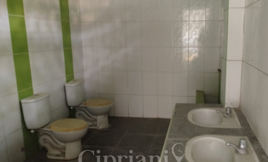 VENTA DE AMPLIO LOCAL COMERCIAL EN ESQUINA – ZARUMILLA, TUMBES