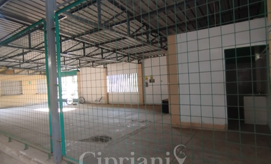VENTA DE AMPLIO LOCAL COMERCIAL EN ESQUINA – ZARUMILLA, TUMBES