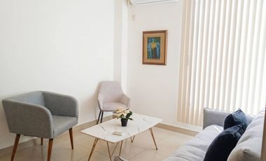 Departamento Ejecutivo Amoblado de 2 Dormitorios y 2 Baños en Urdesa Central, Guayaquil