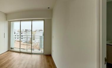 DUPLEX  DE  LUJO CON TERRAZA PRIVADA, VISTA PARCIAL AL MAR EN LA MEJOR ZONA DE SAN MIGUEL
