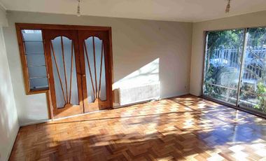 Arriendo amplia Casa con giro comercial en el sector de la virgen