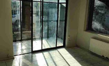 Arriendo amplia Casa con giro comercial en el sector de la virgen