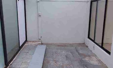 Arriendo amplia Casa con giro comercial en el sector de la virgen
