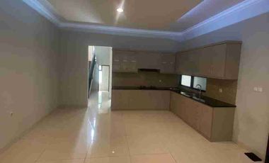 Rumah sewa pejaten dekat RS Ortopedi jakarta selatan