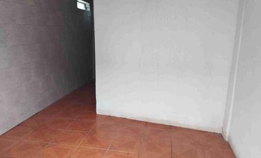 Venta de casa en Villa hermosa con renta y local.