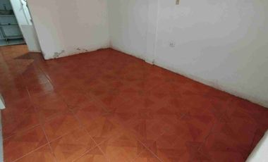Venta de casa en Villa hermosa con renta y local.