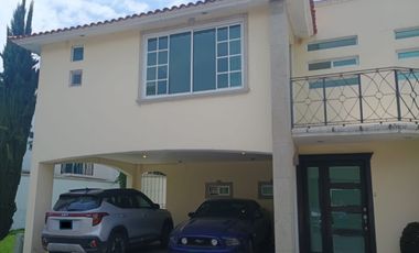 Casa en renta en Metepec, resalta tu estilo! Vive en un residencial exclusivo y seguro