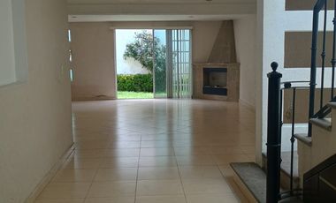 Casa en renta en Metepec, resalta tu estilo! Vive en un residencial exclusivo y seguro