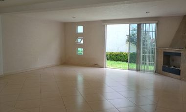 Casa en renta en Metepec, resalta tu estilo! Vive en un residencial exclusivo y seguro