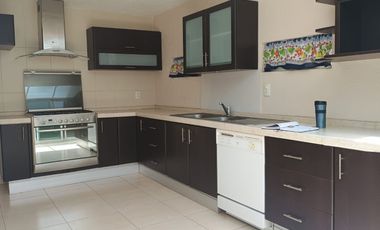 Casa en renta en Metepec, resalta tu estilo! Vive en un residencial exclusivo y seguro