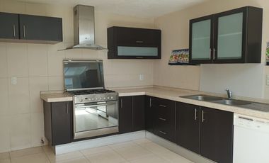 Casa en renta en Metepec, resalta tu estilo! Vive en un residencial exclusivo y seguro