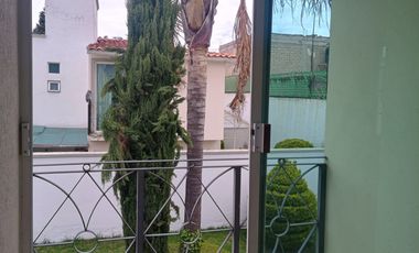 Casa en renta en Metepec, resalta tu estilo! Vive en un residencial exclusivo y seguro