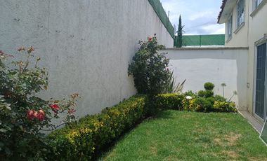 Casa en renta en Metepec, resalta tu estilo! Vive en un residencial exclusivo y seguro