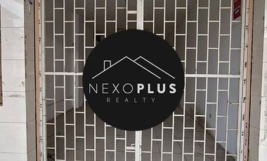 En Venta en Calle Guayas cerca al Redondel del Aguador Casa Comercial con locales comerciales y 3 departamentos