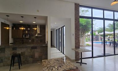 Casa Alquiler Urbanización Costabrisa Vía a la Costa 3 Dormitorios Piscina Gimnasio Seguridad 24/7