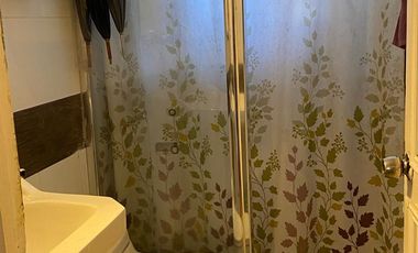 Arriendo casa en los Alerces Ñuñoa , 2 dormitorios 1 baño, 4 estacionamientos $ 750.000