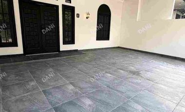 JUAL RUMAH KLASIK MODERN DI PHR SUMMARECON BEKASI