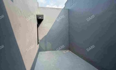 JUAL RUMAH KLASIK MODERN DI PHR SUMMARECON BEKASI